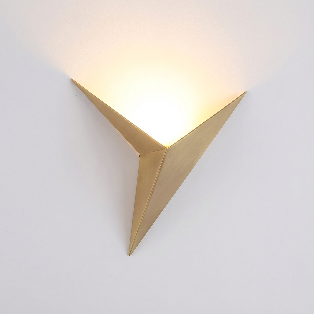 Arandela Prisma — Luz Indireta Up &amp; Down em Metal