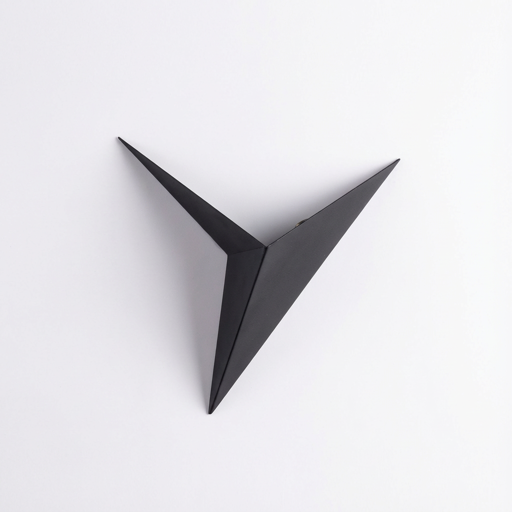 Arandela Prisma — Luz Indireta Up &amp; Down em Metal